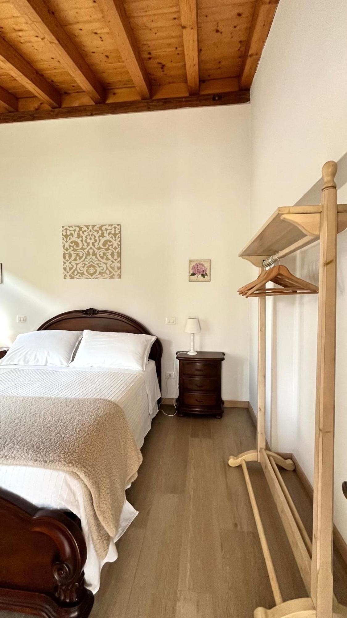 Acero Rosso Apartment Fontane  Bagian luar foto