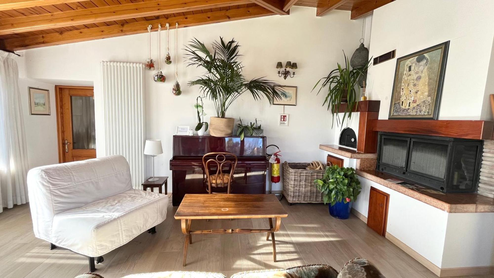 Acero Rosso Apartment Fontane  Bagian luar foto